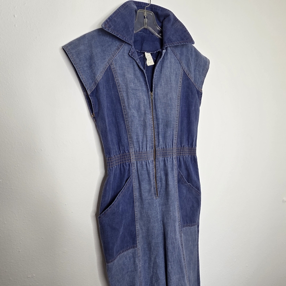Vintage Two-Tone Denim Jumpsuit Romper with Front Zip - Picture 5 of 8